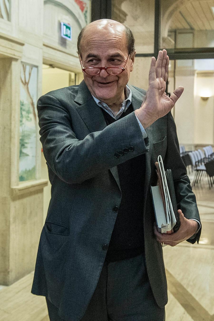 Bersani va a Campagnola per cavalcare l’Onda Rossa