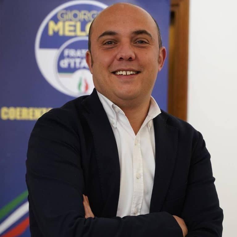 «La Regione faccia usare camini e stufe»