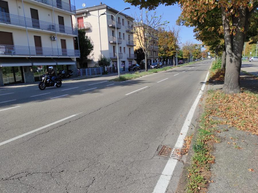 Modena, sicurezza stradale. Viale Autodromo, quanti pericoli «Ma il velox è in viale Italia»