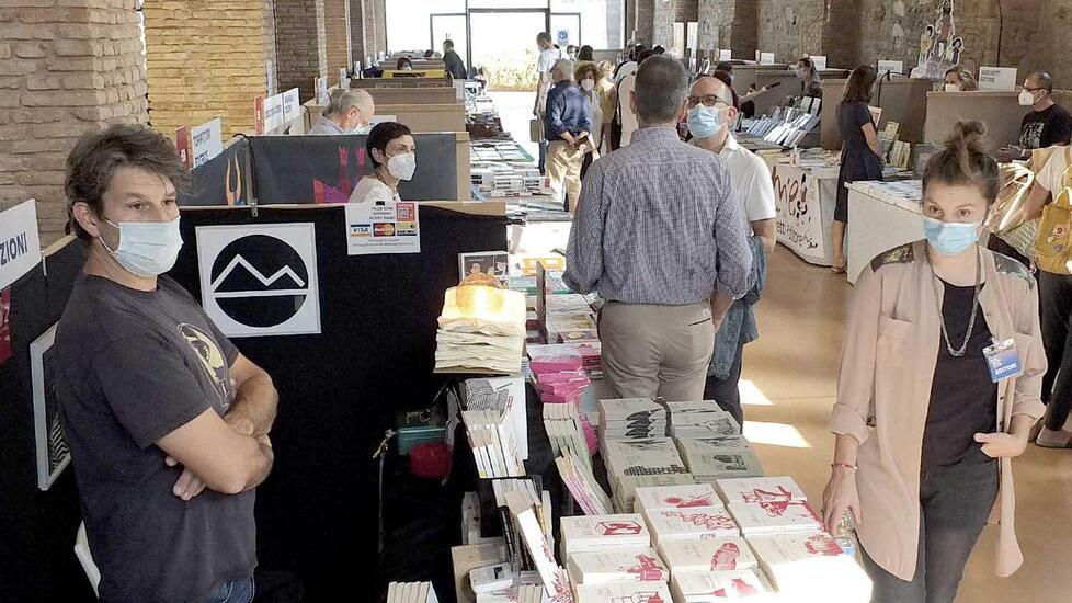 Pisa Book Festival accende il “circuito dei lungarni”