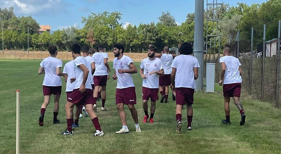 Vittoria rocambolesca al “Mandorlo”, mentre il Rosignano chiude sul pari 
