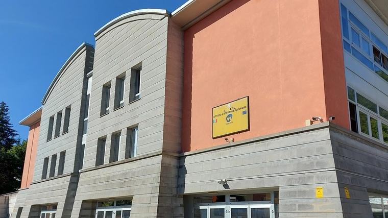 Pavullo. Trasferita la preside del Marconi Con lei iscrizioni cresciute del 39%