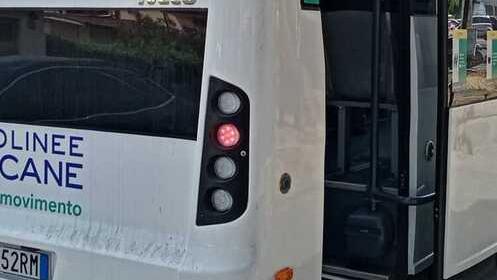 Un bus di Autolinee Toscane (foto di archivio)