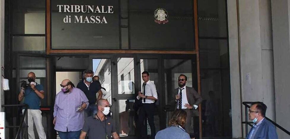 Scandalo accoglienza, in 7 a processo. Benedetti: «Sono vittima dell’ingiustizia»