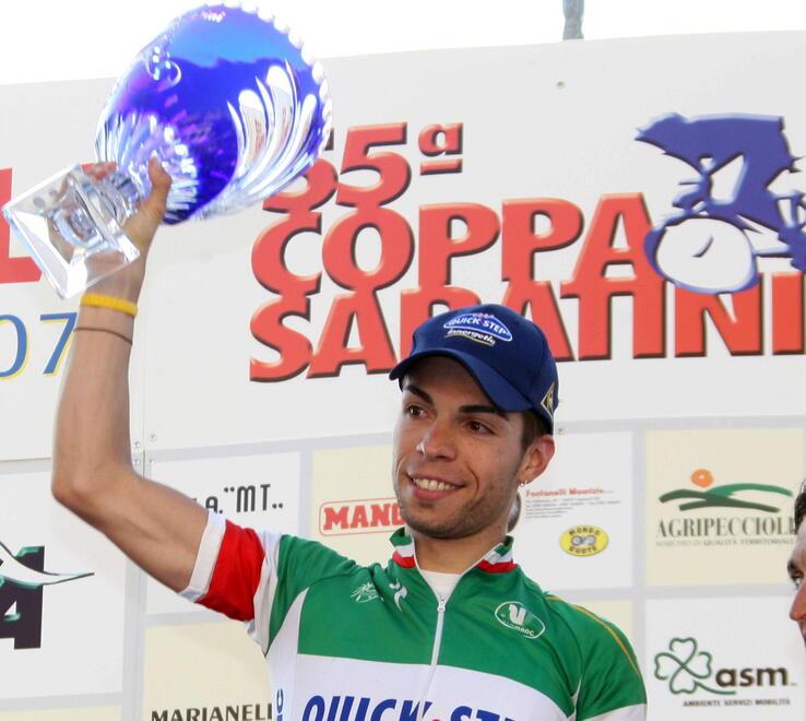 Giovanni Visconti, con la maglia di campione d’Italia, premiato alla Coppa Sabatini: sarà uno dei protagonisti del raduno sul Serra