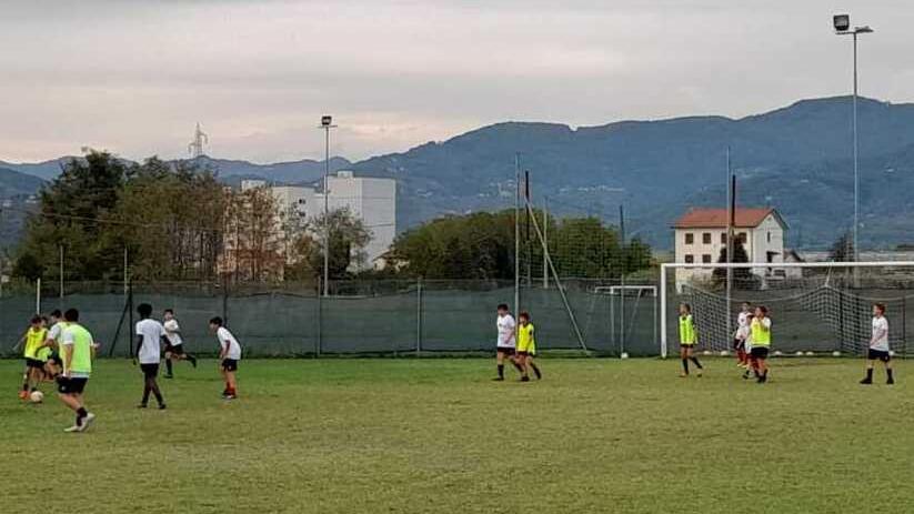 Partitella d’allenamento al campo Tognetti di San Cassiano a Vico