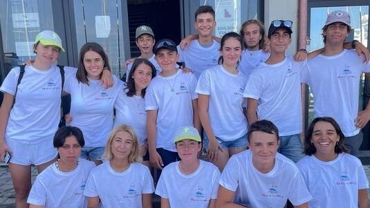 La squadra 420 della Scuola di vela Valentin Mankin (Club Nautico nersilia, Circolo velico Torre del Lago Puccini, Società velica viareggina)