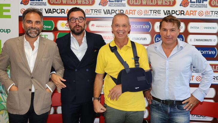 Foto di gruppo in conferenza stampa. Da sinistra: Paolo Luchi, Francesco Cioffi Massimo Capecchi e Maurizio Laudicino (Foto Nucci)