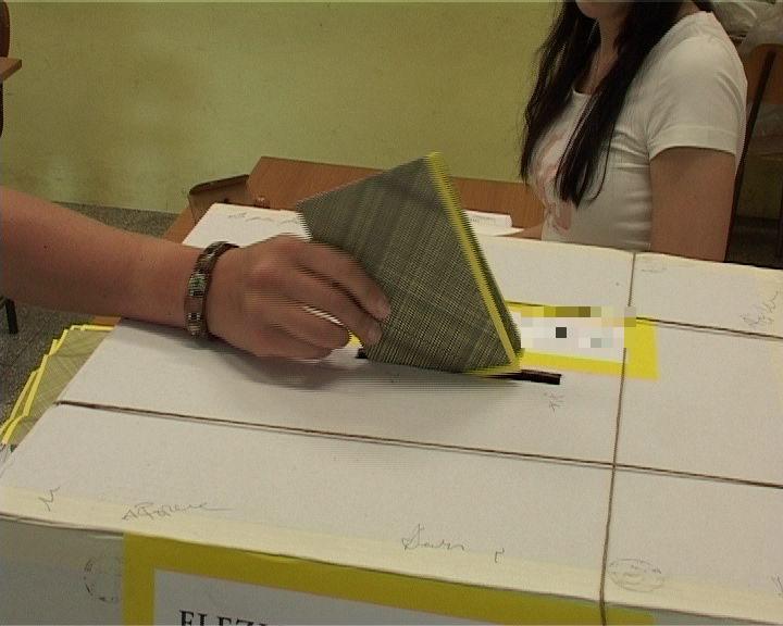 Elezioni politiche 2022, come si vota col sistema elettorale Rosatellum