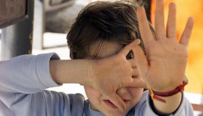 Firenze, la maestra spintona l’alunno e lo fa cadere: il pm chiede la condanna