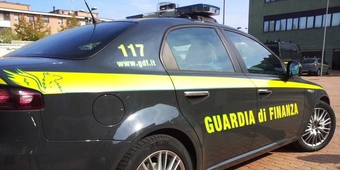 Viareggio, condannato l’avvocato-prof: così ha fatto sparire 200mila euro al disabile 
