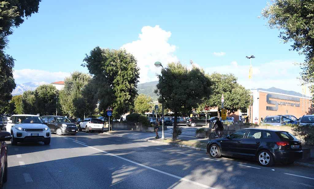 Massa, ampliamento Esselunga: in conferenza dei servizi l’ok al progetto “soft” 