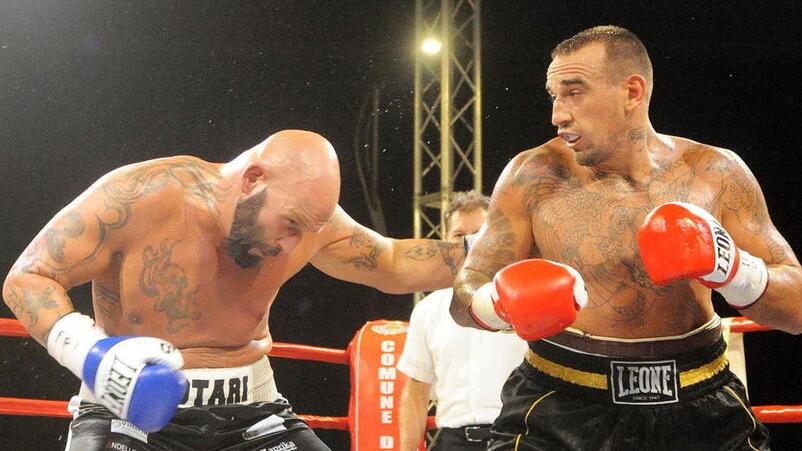 Nella serata della grande boxe Giustini vince in riva al mare