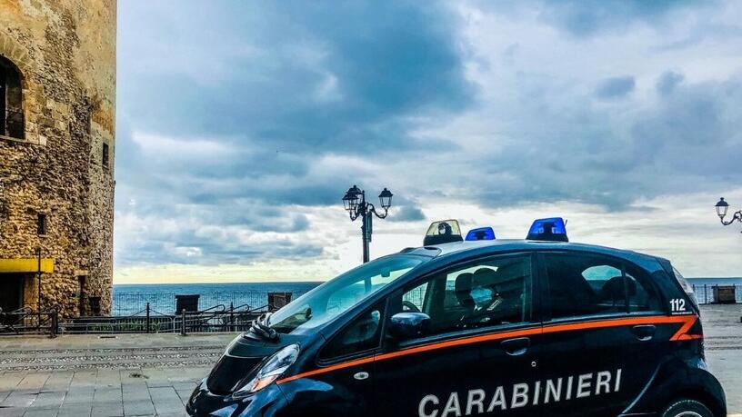 Alghero, sgominata la banda dello scasso: arrestati due uomini e una donna