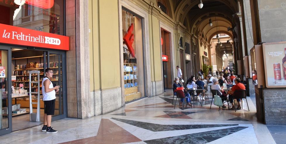 Firenze, venduti i locali della Feltrinelli: i dettagli dell'operazione