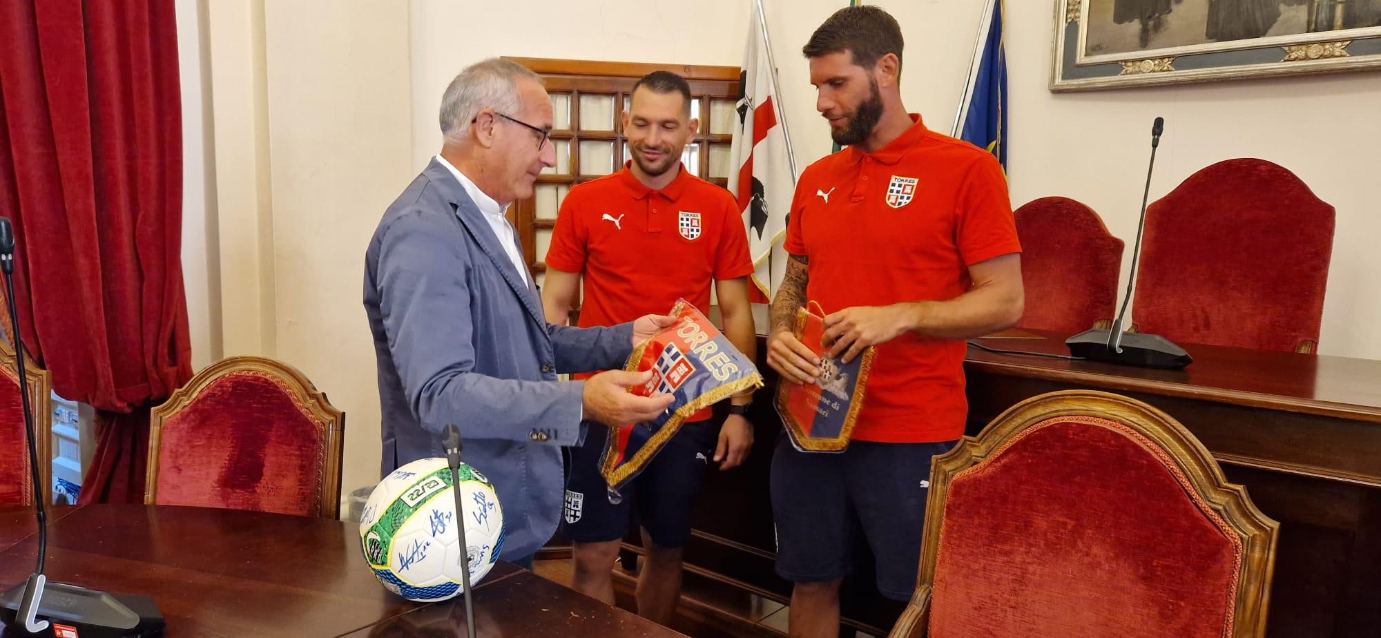 La Torres in visita dal sindaco Campus: «Siete l’orgoglio della città»