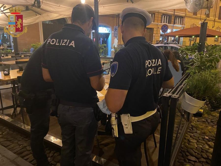 Modena, notte di controlli a tappeto in centro e  zona Movida