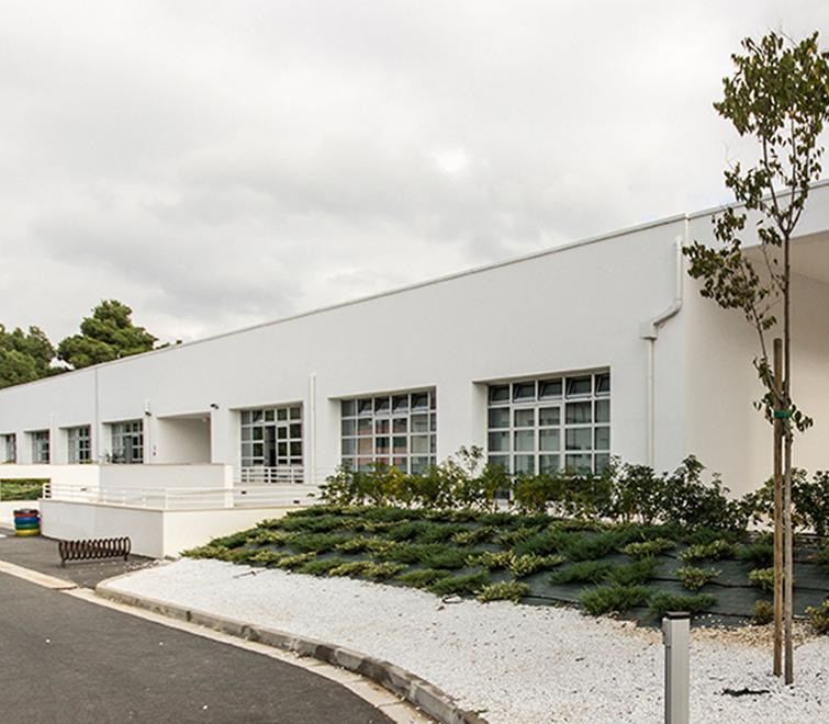 Niente mascherine in classe e “senza zaino”: così a Cecina inizia l'avventura del nuovo istituto Guerrazzi