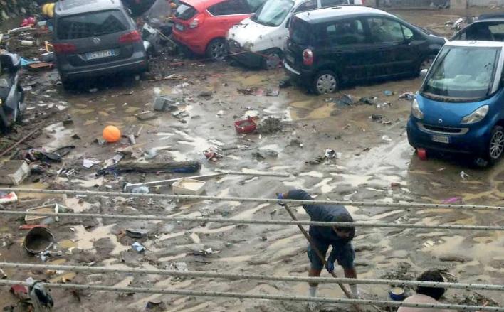 Alluvione a Livorno: «Nogarin è disinteressato dell’allerta», «No, è stato un corto circuito». Le due consulenze a confronto