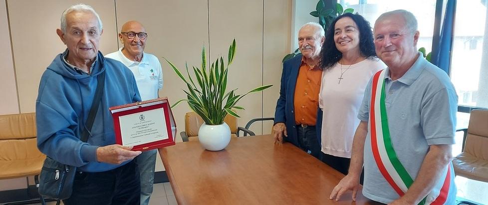 Serramazzoni premia il suo villeggiante record 