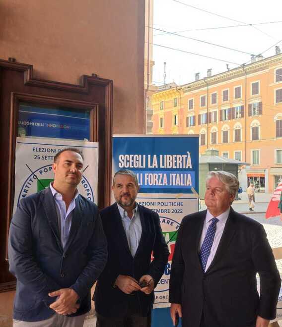 Modena Forza Italia presenta i suoi candidati «Abbiamo a cuore i problemi del Paese»