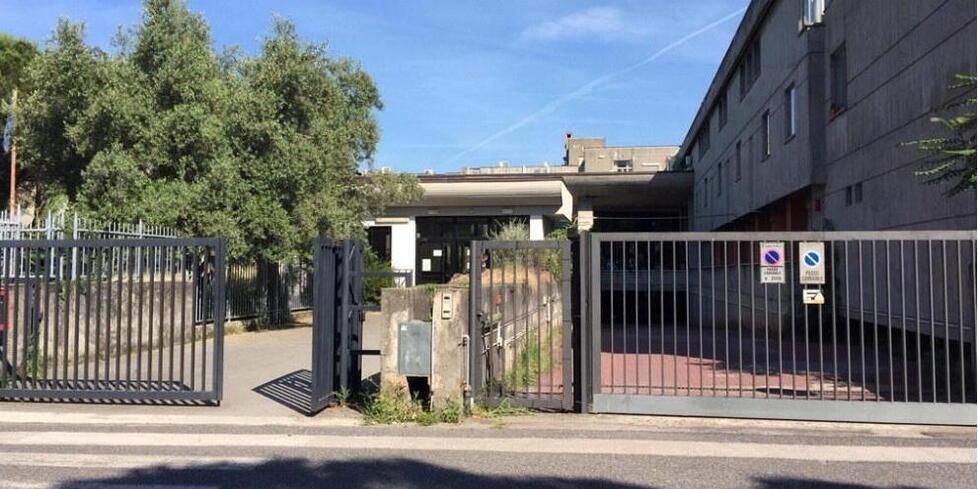 L’ingresso del tribunale di Massa