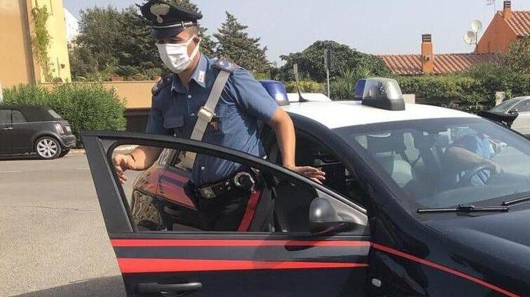 Una pattuglia dei carabinieri (foto d’archivio)