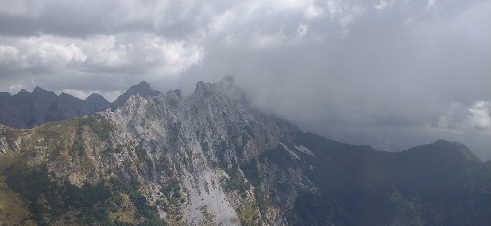 Tragedia sulle Apuane: muore alpinista di Montignoso di 34 anni - Il ...