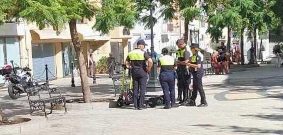 Olbia, multati venti monopattini parcheggiati nella piazza 