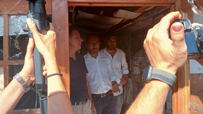 L'ex premier Conte in via Ponchielli: «A Viareggio una tragedia nazionale che deve avere giustizia»