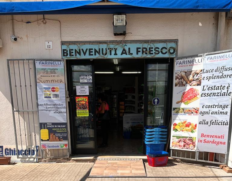 Bollette triplicate, il market di Santa Maria La Palma costretto allo stop invernale
