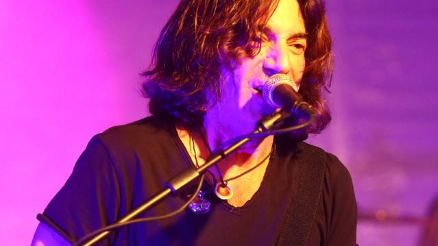 Ondata rock stasera al Codishow con Stef Burns e Vince Pastano live
