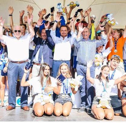 «Voi siete il futuro della grande vela». A Viareggio soffia il vento della festa 