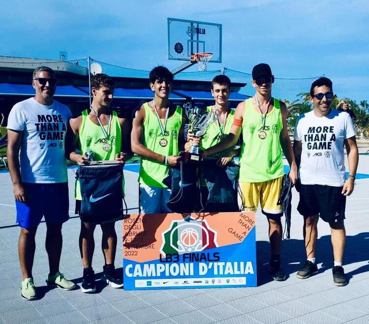 Basket, ai campionati italiani di tre contro tre in finale canta il “Caruso Team” 