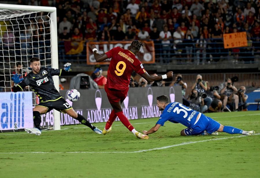 
	Il gol di Abraham che regala la vittoria alla Roma al Castellani (Foto Ansa/Giovannini)

