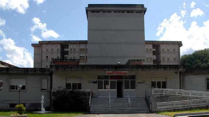 Farmaci spariti dall'ospedale di Pontremoli, ecco la condanna