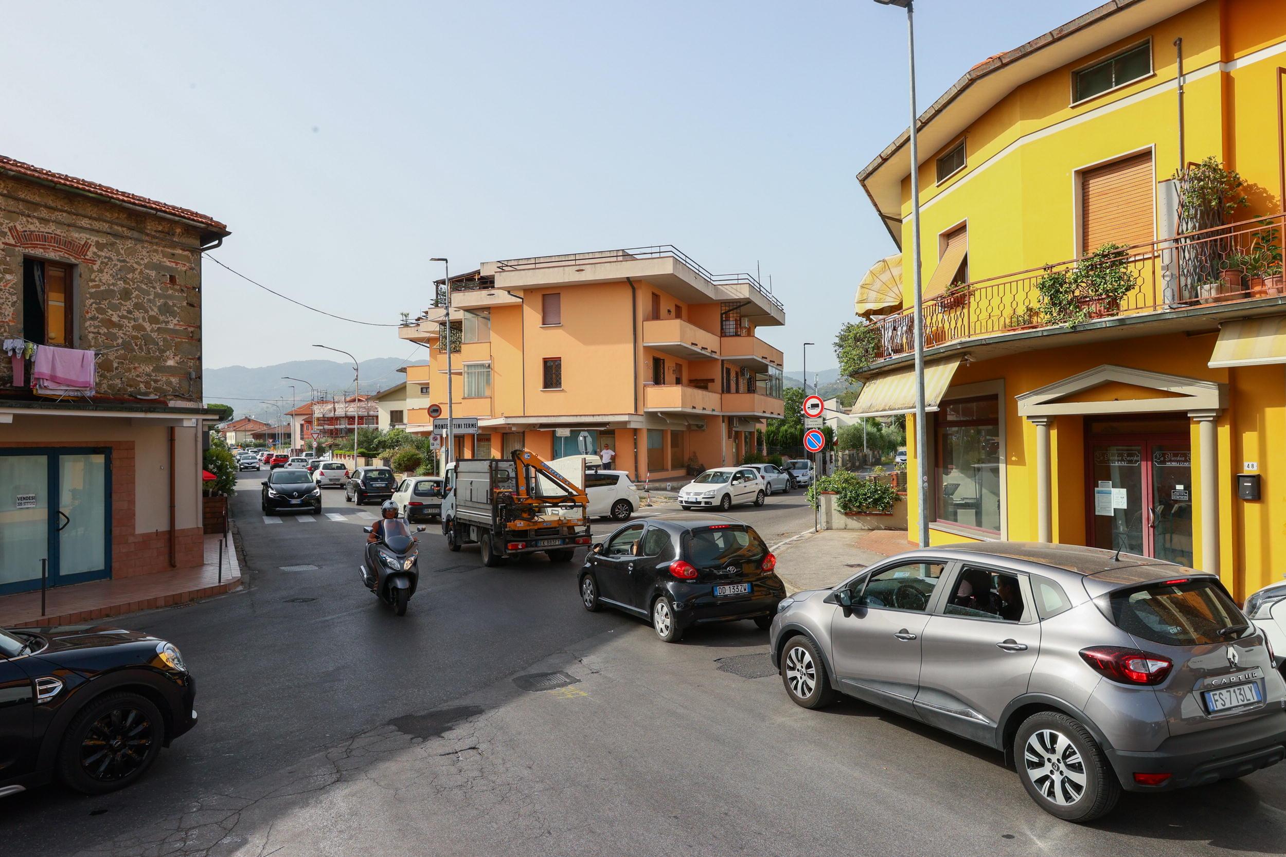Il traffico in via del Gallo