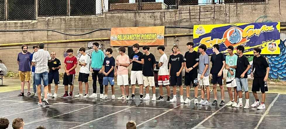 Piombino, più di trecento persone alla festa della Pallacanestro 