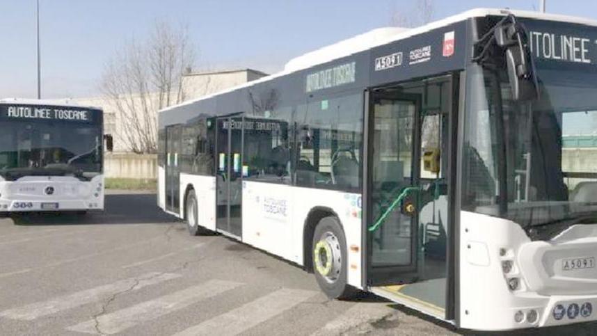 Bus, la “tassa occulta” per gli studenti di Firenze: l’abbonamento