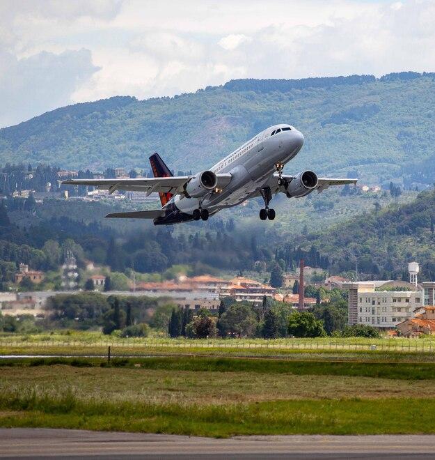 Cucchi tuona contro la nuova pista Peretola,  prima crepa con l’alleato Pd