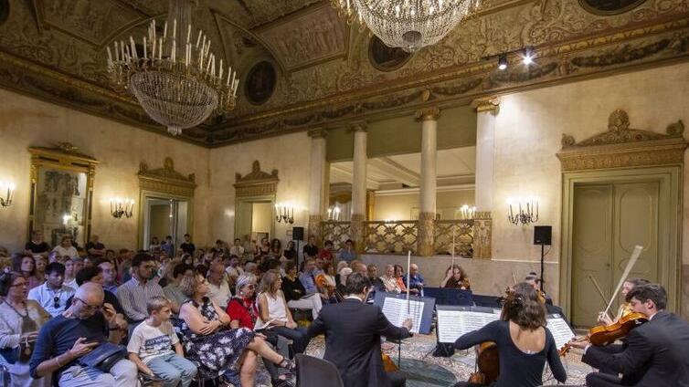 Con Ferrara Musica i concerti si ascoltano al Ridotto dell’Abbado