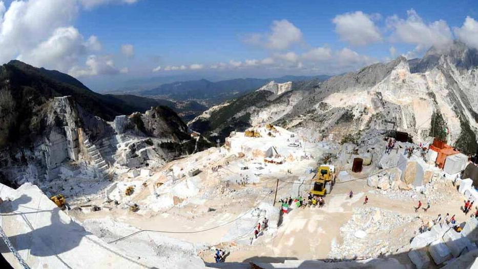 «Mancano 2,2 milioni dal marmo»: la relazione del geologo Manfredi