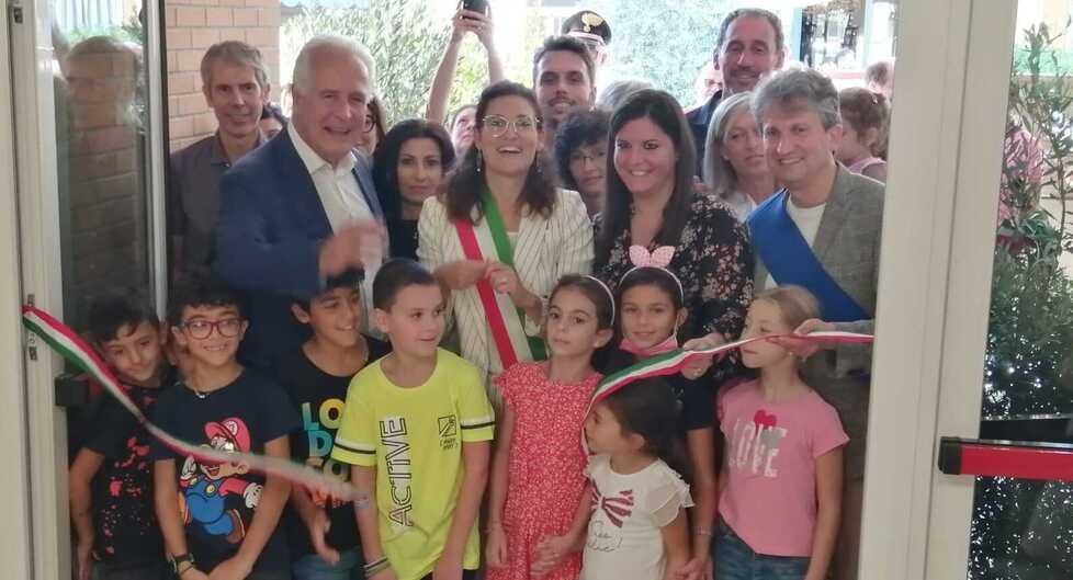 Ponsacco, via alla nuova era della scuola Fucini: tra commozione e sostenibilità