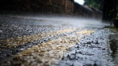 Maltempo, a Firenze chiusi parchi e giardini. Sospesa una fermata della tramvia