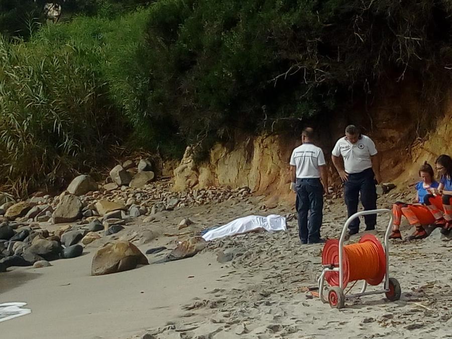 Ha un malore e muore nel mare di Porto Frailis
