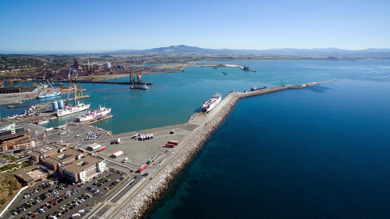 Rigassificatore a Piombino: l’Asl dà parere positivo