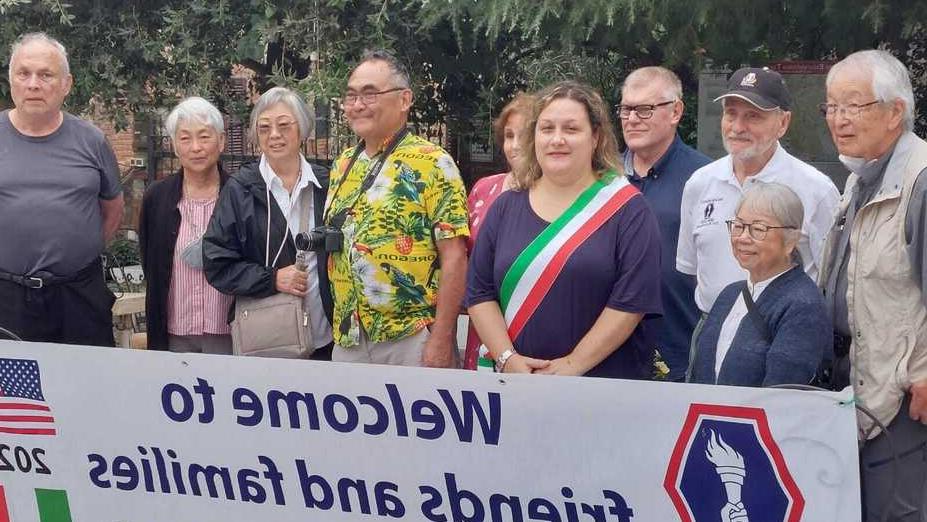 La foto di gruppo con la sindaca di Suvereto Pasquini