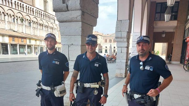 Ferrara. Scarsa igiene e irregolarità: sospesa la licenza a un minimarket