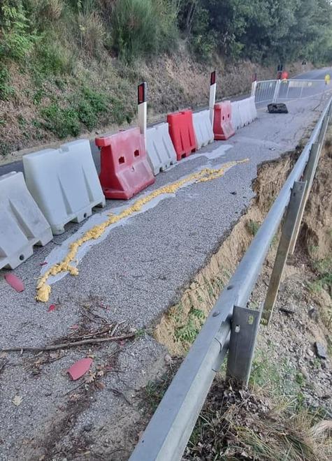 Strada provinciale chiusa per frana, resta isolata la frazione del Fiano 