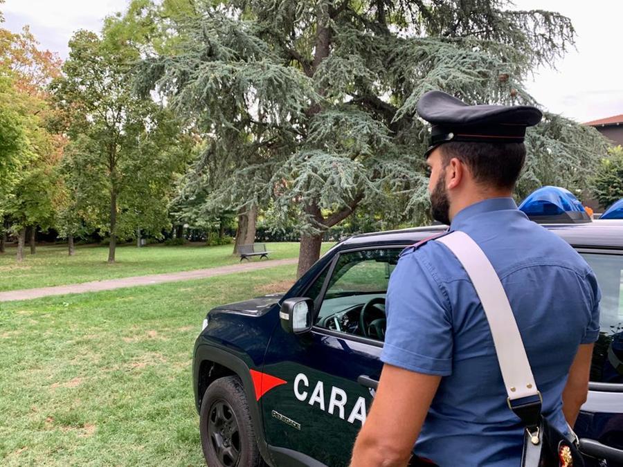 Castelnovo Sotto, rapinò con la pistola un minorenne: in carcere